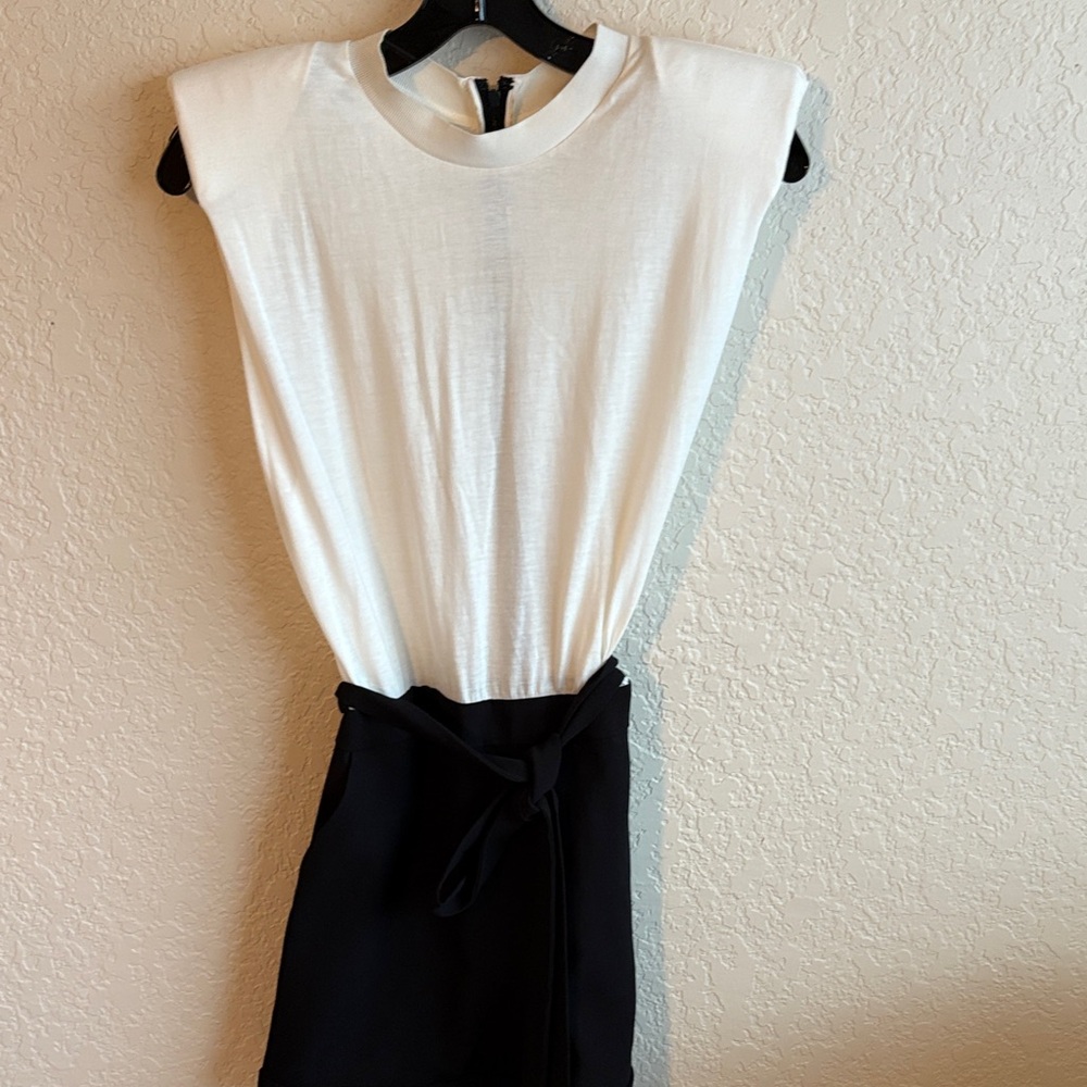 Alice + Olivia Black and White Knit Top